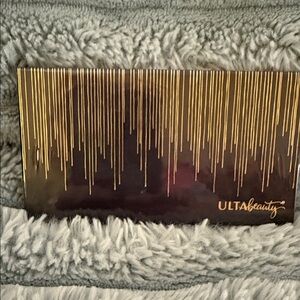 Ulta Beauty Elegant Gold and Black Palette NWOT  8 color palette